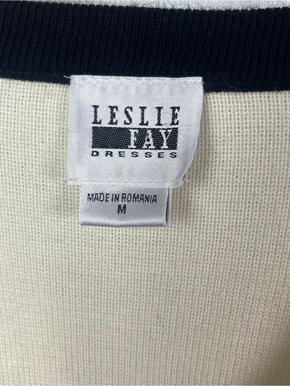 Vintage 90s Leslie Fay Colorblock Black and White Cardigan - Picture 2 of 5